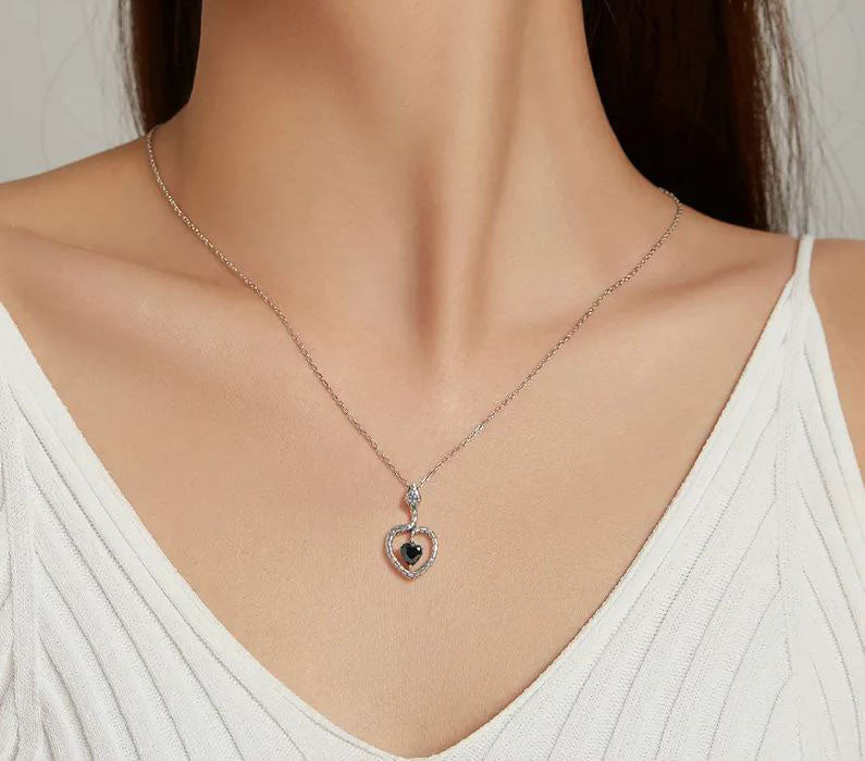 Heart Gem Necklace Pendant Snake Black