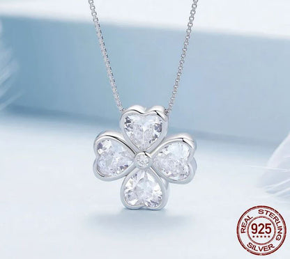 Four Leaf Clover Necklace Pendant Heart Clear