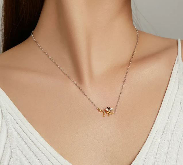 Gold Necklace Sterling Silver Pendant Lovely Honey Bee