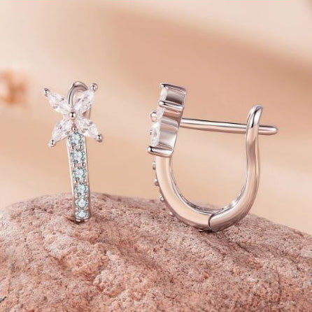 small huggie earrings flower shape silver