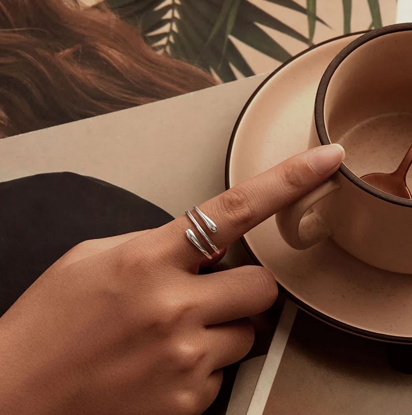 multilayer twist ring layered wrap design
