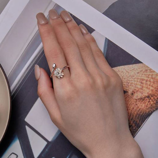 lotus flower ring design process illustration